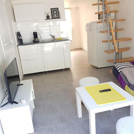 Studio Equipe A Proximite De La Plage Villeneuve-les-Maguelonne Exterior photo